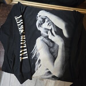 Taylor Swift Long Sleeve TShirt - Eras Toyr Merch